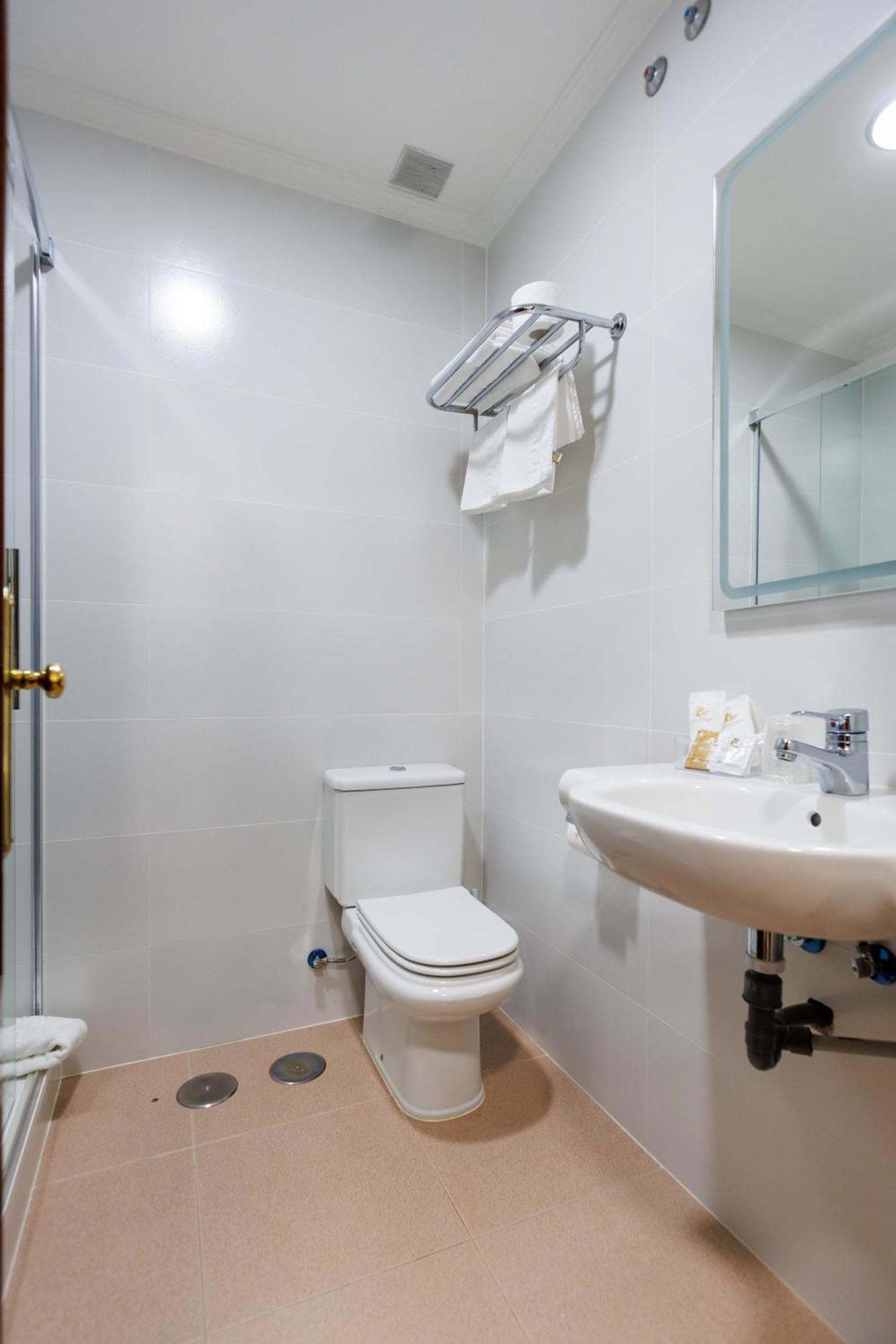 Hotel O Cruceiro Caldas De Reis Eksteriør billede