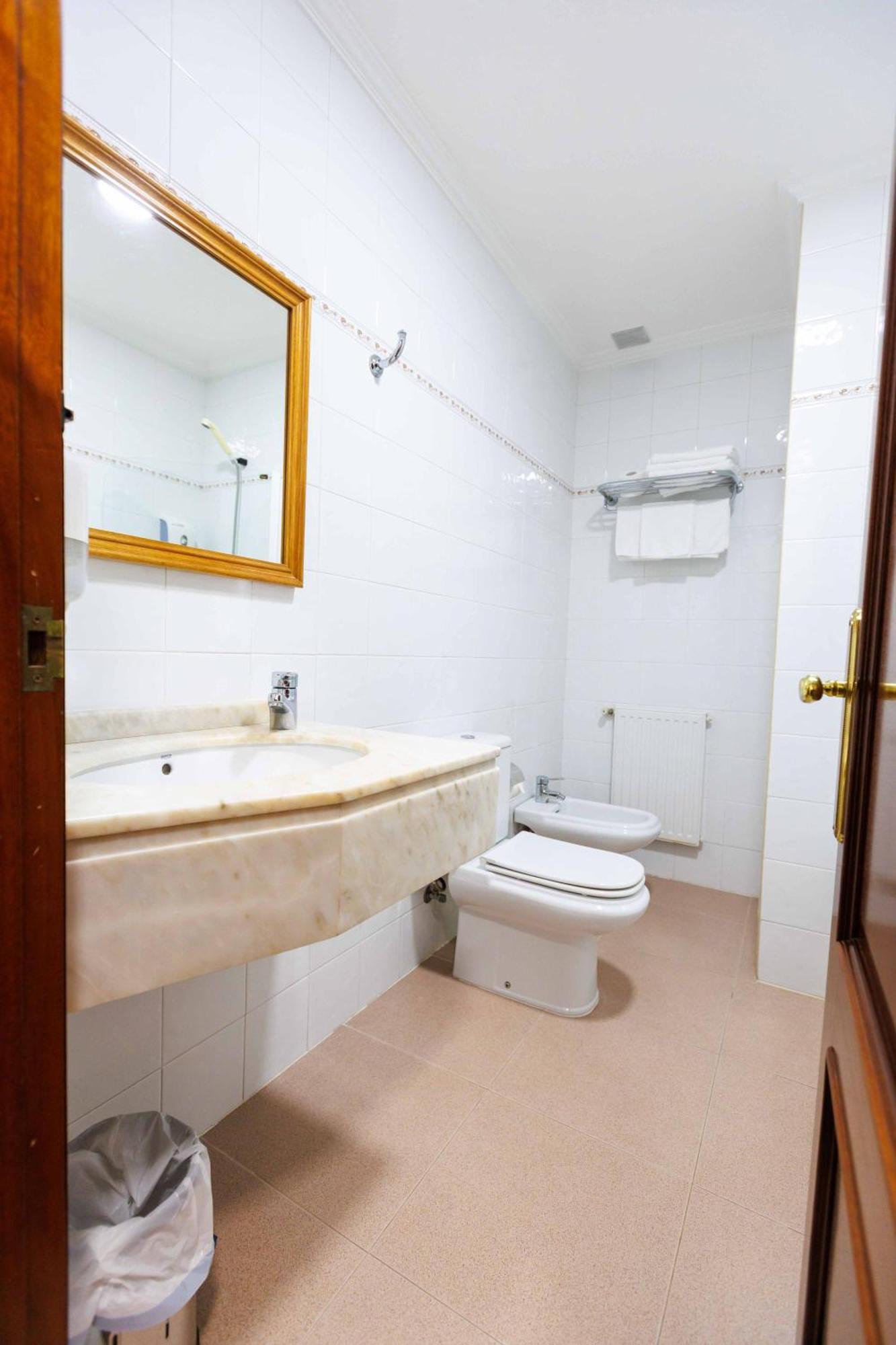 Hotel O Cruceiro Caldas De Reis Eksteriør billede