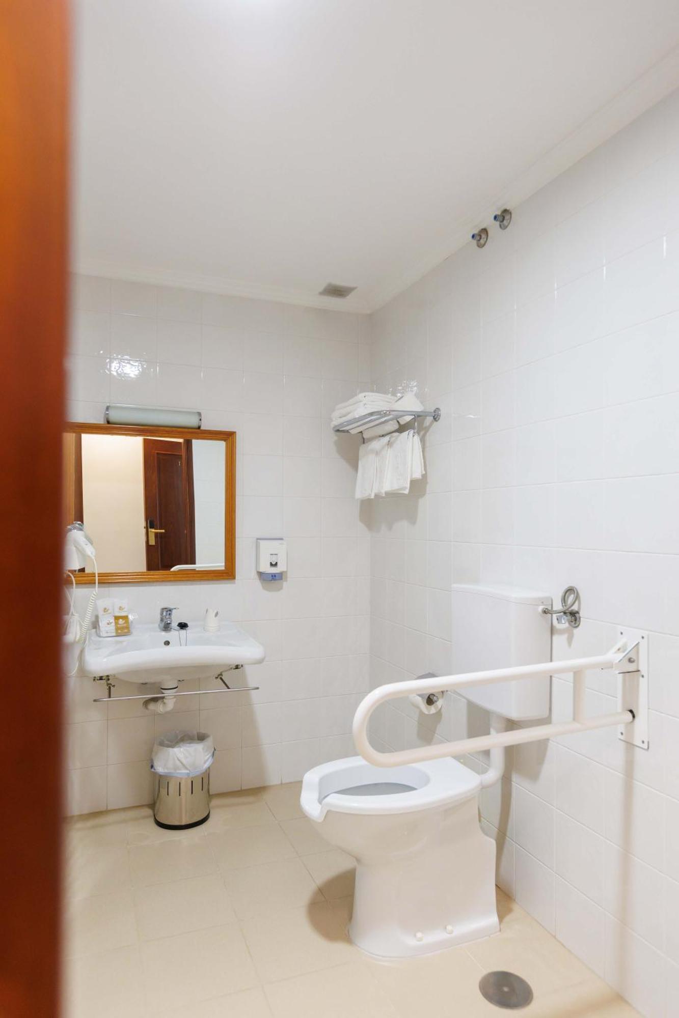 Hotel O Cruceiro Caldas De Reis Eksteriør billede
