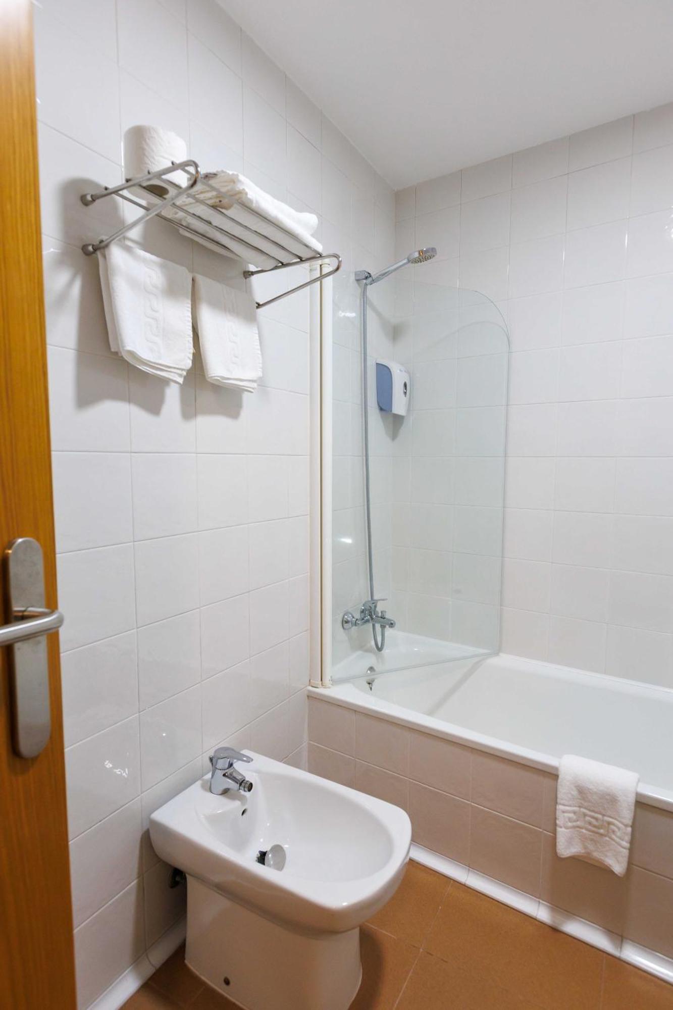 Hotel O Cruceiro Caldas De Reis Eksteriør billede