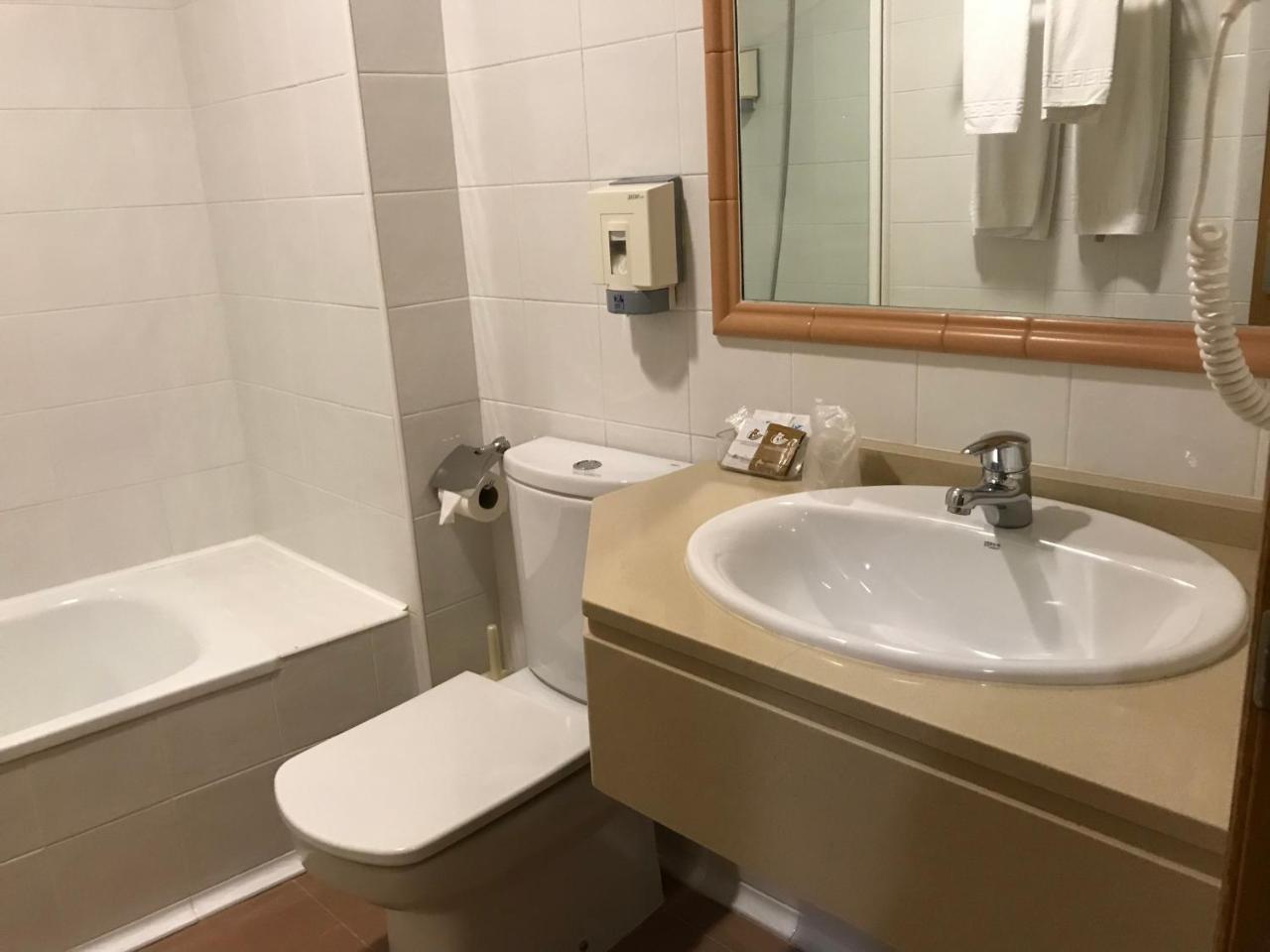 Hotel O Cruceiro Caldas De Reis Eksteriør billede